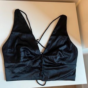 Free People criss cross crop top - size L